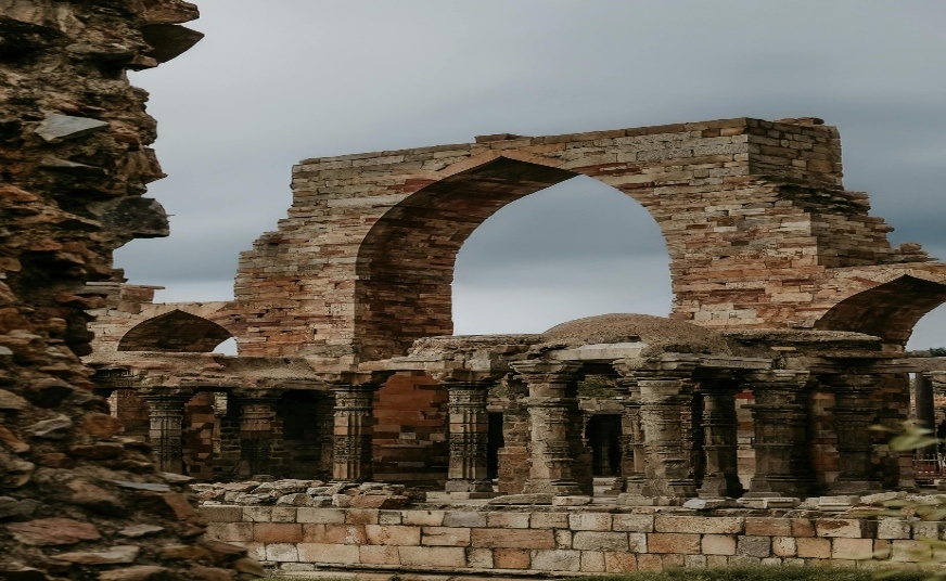 shine Travels & local taxi in Gorakhpur