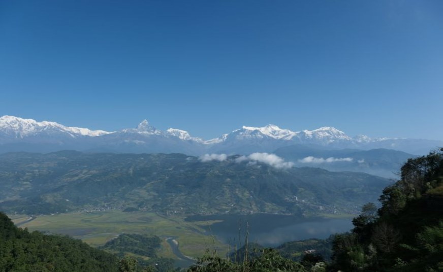 shine Travels & local taxi in Gorakhpur